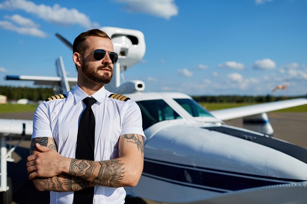 can airline pilots have tattoos